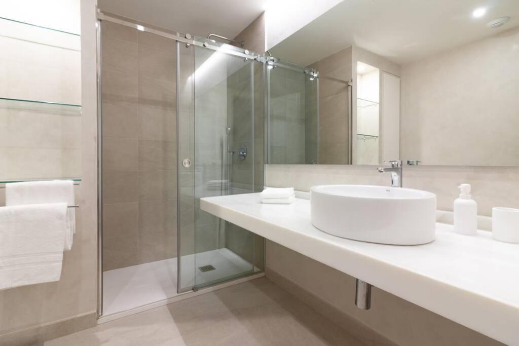 Miramar Luxury 2 Bedroom Freshapartments مالقة المظهر الخارجي الصورة